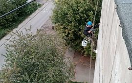 Закрепление фасадной плитки на доме по адресу ул. Плеханова, 70