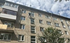 Гидроизоляция и утепление шва на доме по адресу ул. Стахановская, 44